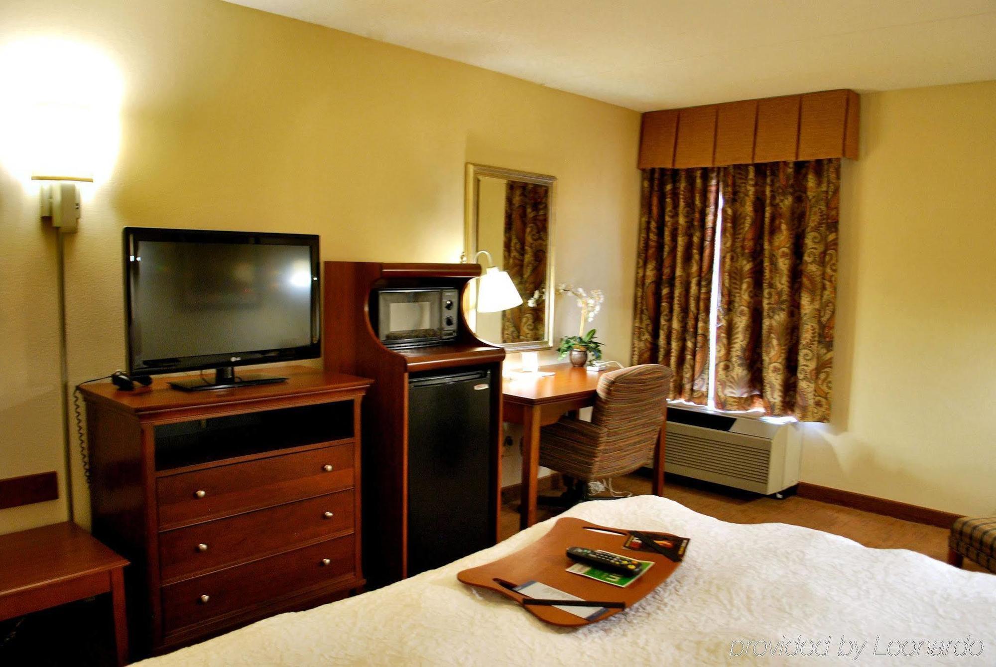 Hampton Raleigh-capital Boulevard North 3*