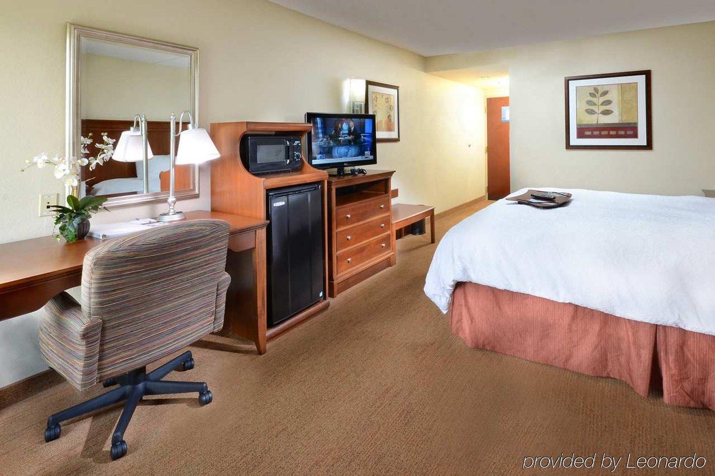 Hampton Capital Blvd North Hotel