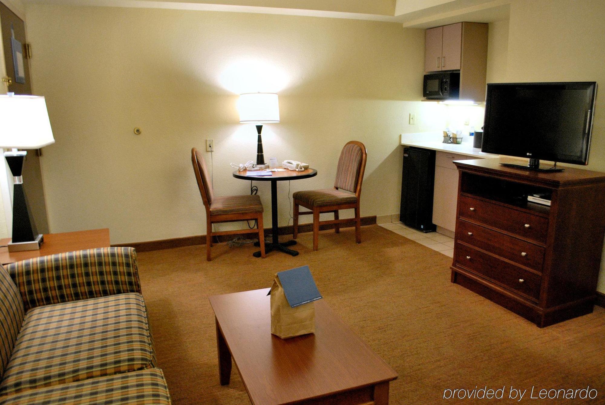 Hampton Capital Blvd North Hotel