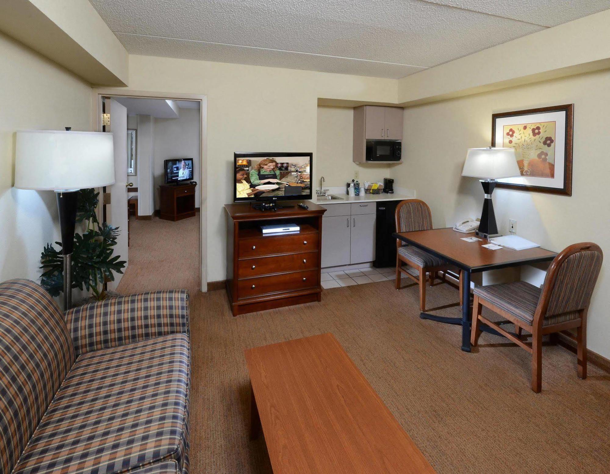 Hotel Hampton Capital Blvd North